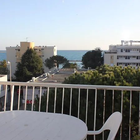 Azur 3000 Apartmán *