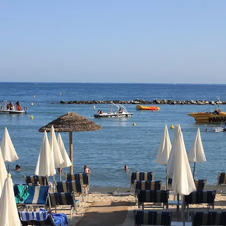 Azur 3000 생로랑뒤바르