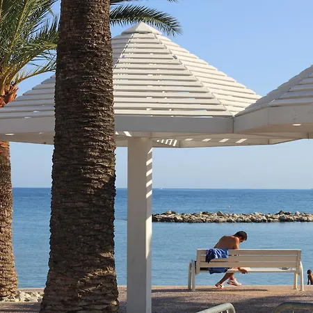 아파트 Azur 3000 *