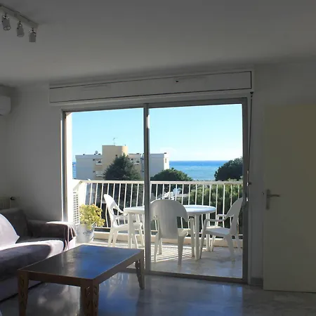 Azur 3000 * 생로랑뒤바르